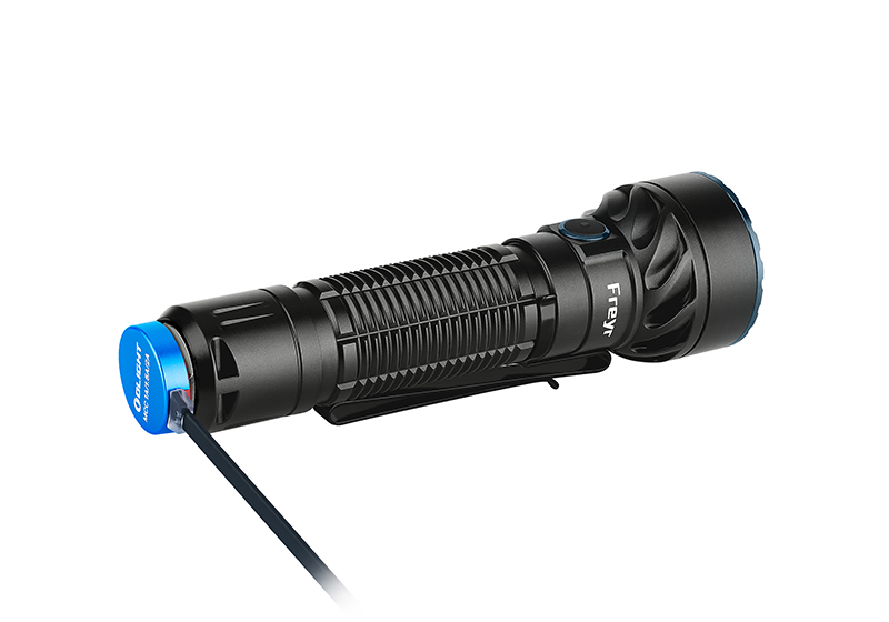 OLIGHT Freyr 火眼燈 四色光源 白光1750流明360米 一鍵最亮 USB充電 高亮度手電筒 含指揮棒套管-五年保固-台灣代理商