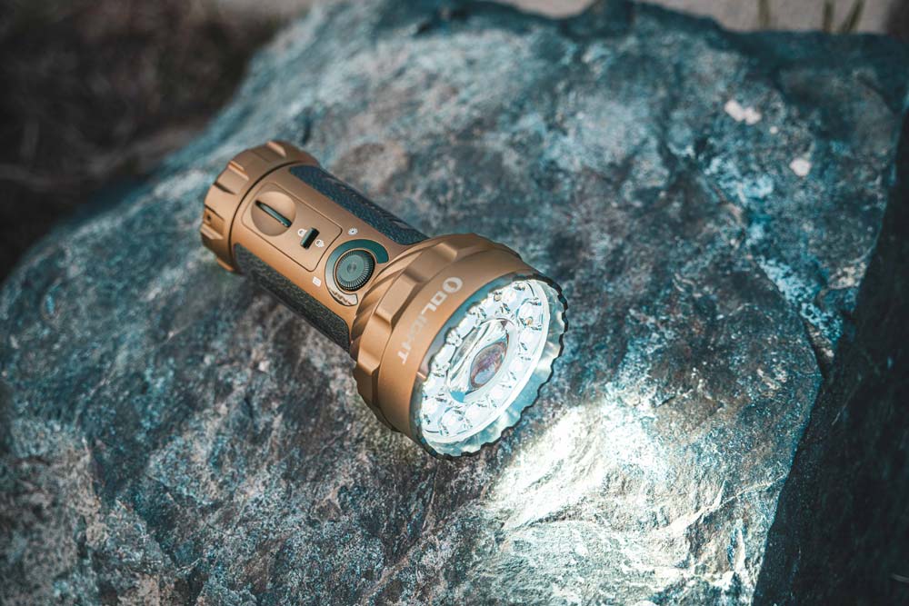 【停產】OLIGHT Marauder 2 掠奪者 限量沙 14000流明 800米 USB-C充電 調焦 高亮手電筒 【停產】OLIGHT Marauder 2 掠奪者 限量沙 14000流明 800米 USB-C充電 調焦 高亮手電筒