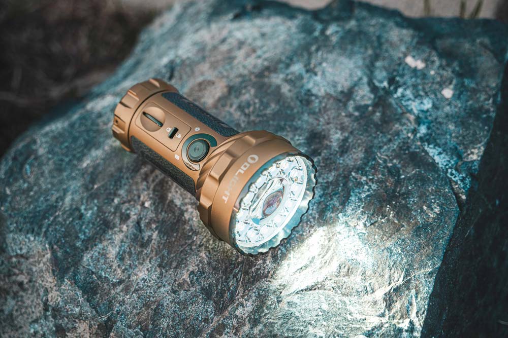 OLIGHT Marauder 2 掠奪者 限量沙 14000流明 800米 USB-C充電 調焦 高亮手電筒