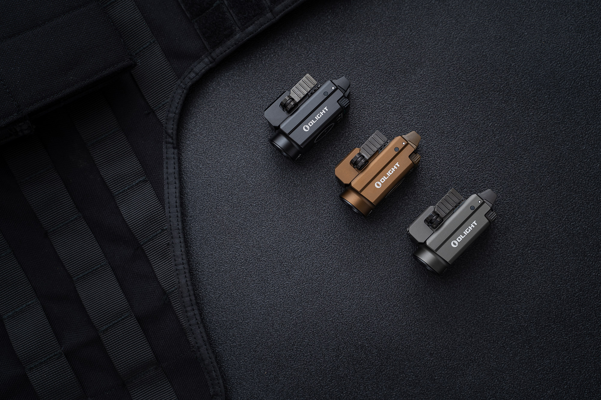 限量槍灰色 Olight BALDR S Gunmetal Grey 800流明 130米 強光戰術槍燈 綠激光 1913/GLOCK 磁吸充電 生存遊戲首選槍燈