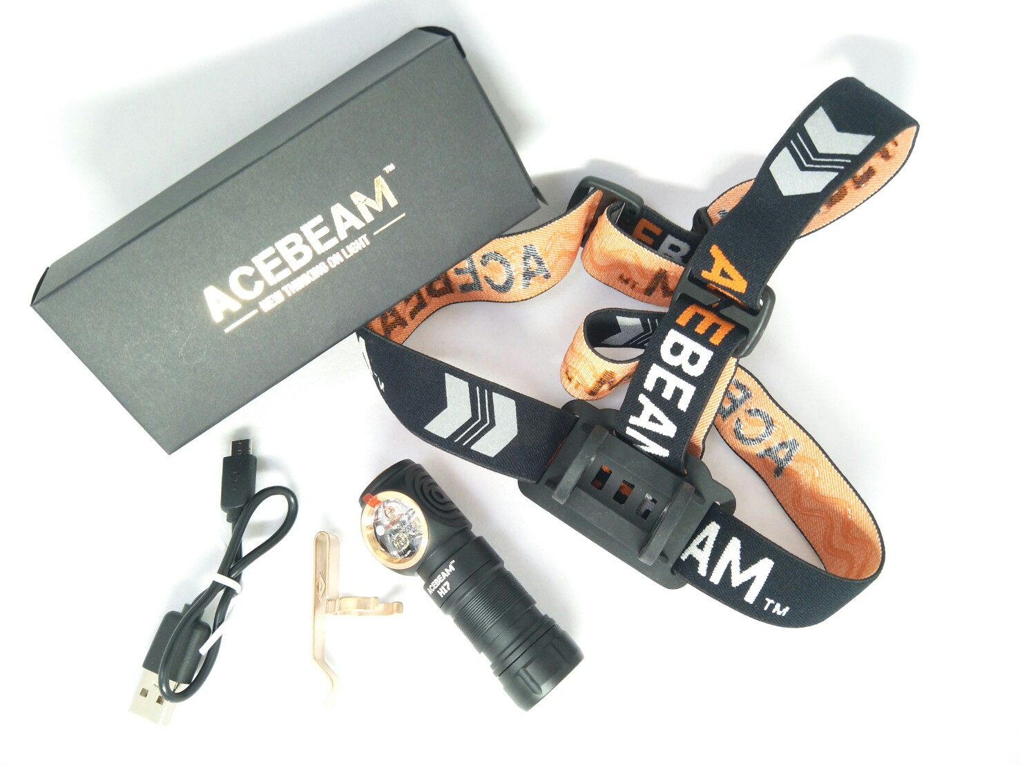 【停產】ACEBEAM H17 2000流明 頭燈 134米 輕量 L型直角燈 直充 附電池 【停產】ACEBEAM H17 2000流明 頭燈 134米 輕量 L型直角燈 直充 附電池