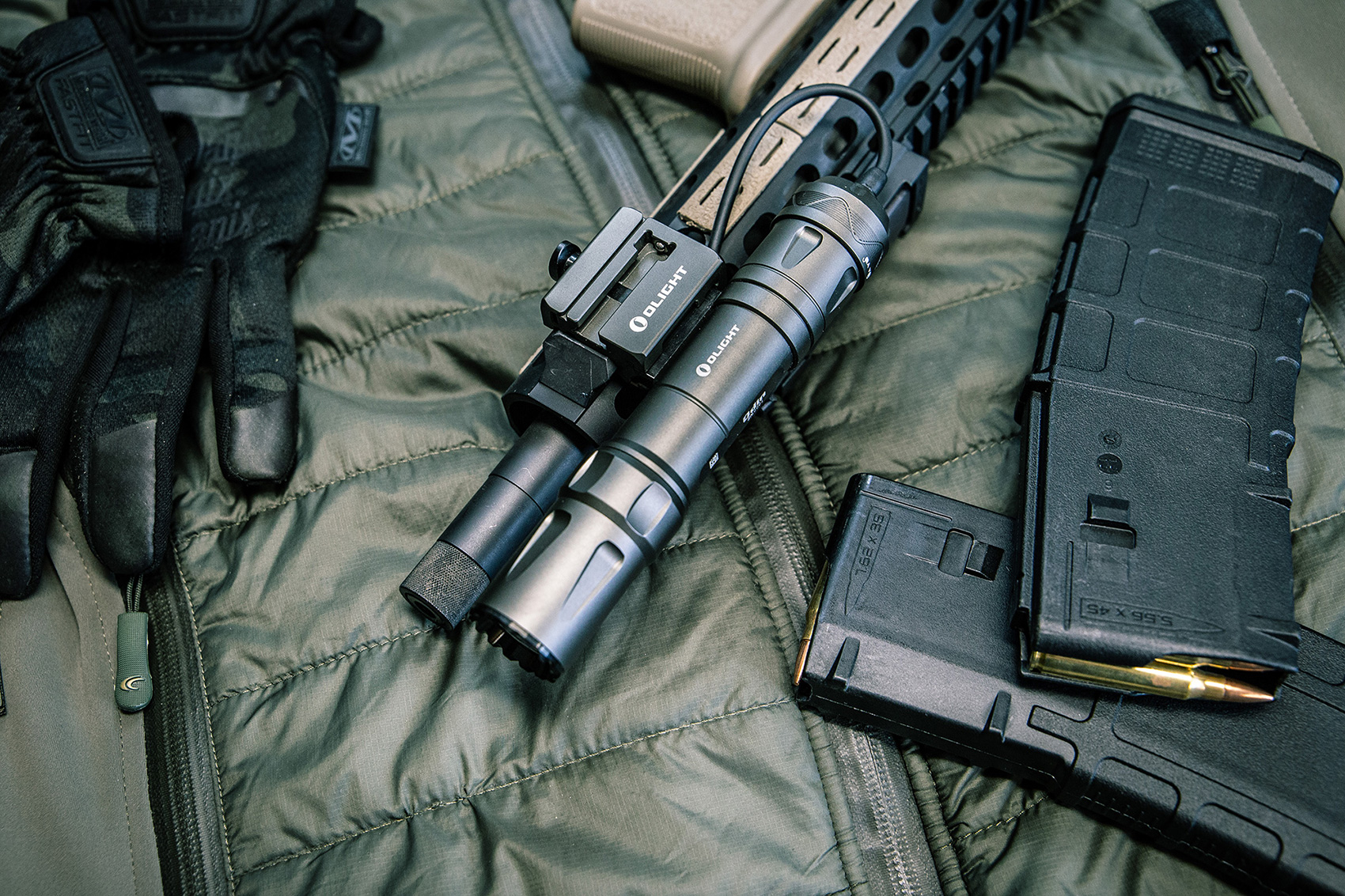 【停產】Olight Odin 奧丁 限量槍灰 2000流明 300米射程 專業槍燈 快拆鎖定導軌 全配組 【停產】Olight Odin 奧丁 限量槍灰 2000流明 300米射程 專業槍燈 快拆鎖定導軌 全配組