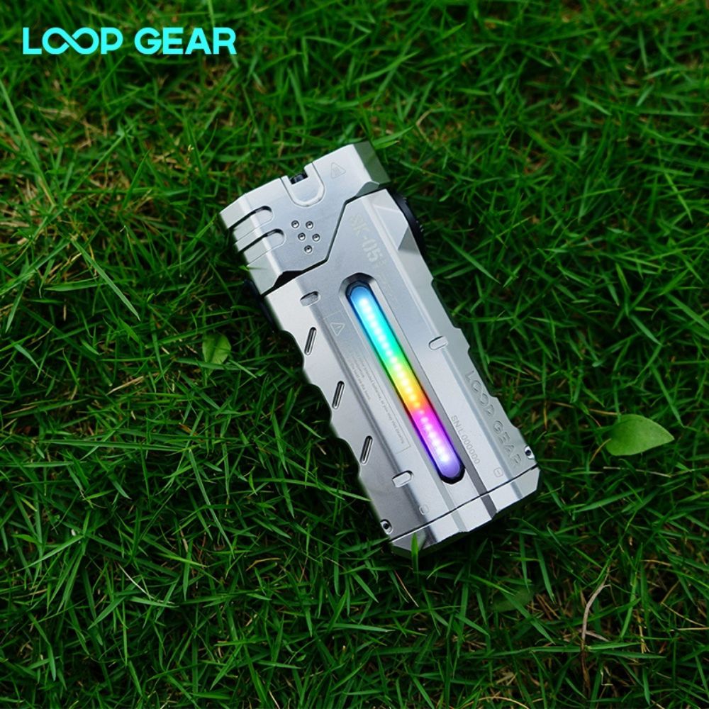 【首發優惠】LOOP GEAR SK05 PRO 【銀色】最大輸出4360流明 405米 4合1 EDC手電筒 聚泛光 側光 一鍵操作 磁吸 充放電 TYPE-C