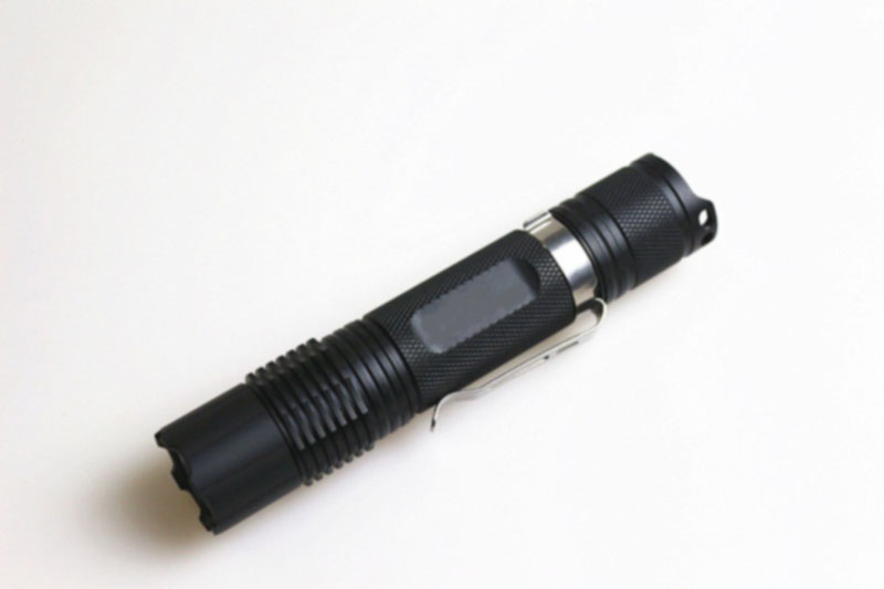 PSK F30 XP-L HI 超高亮三級硬質氧化便攜泛光型強光小直手電筒 18650*1