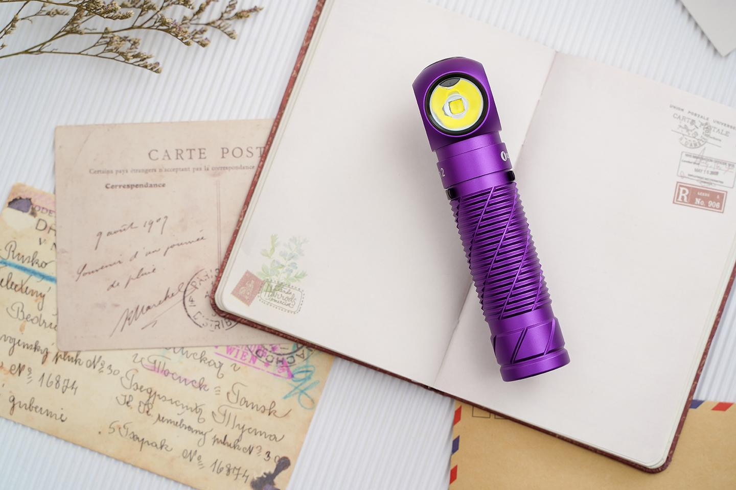 【限量紫色】Olight PERUN2 2500流明 頭燈 L型拐角燈 紅外線感應 防水 磁吸充電 21700 防水 磁吸 【限量紫色】Olight PERUN2 2500流明 頭燈 L型拐角燈 紅外線感應 防水 磁吸充電 21700 防水 磁吸