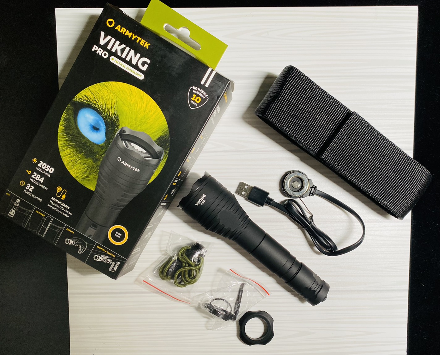 加拿大 Armytek VIKING PRO 海盜 XHP50.2 2200流明 288米 戰術強光手電筒 防水防摔10米 軍用 執法人員 一鍵強光 尾部磁吸 USB充電 泛光 加拿大 Armytek VIKING PRO 海盜 XHP50.2 2200流明 288米 戰術強光手電筒 防水防摔10米 軍用 執法人員 一鍵強光 尾部磁吸 USB充電 泛光