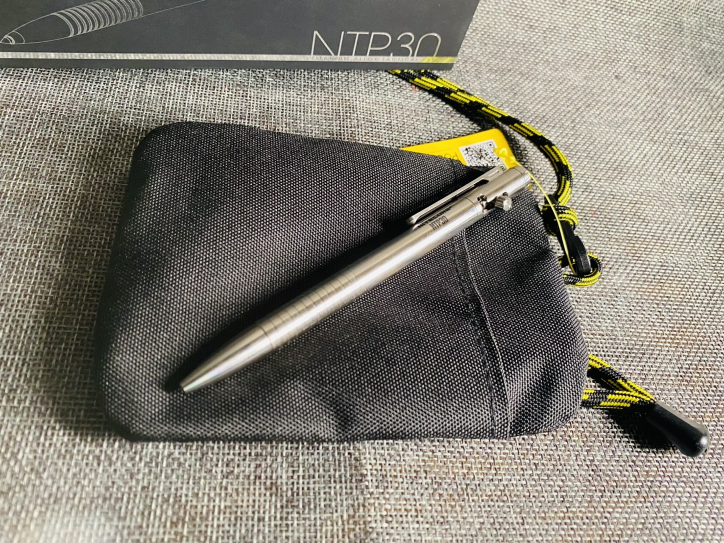 NiteCore NTP30 鈦合金槍栓戰術筆 鎢鋼頭破窗救生筆防身 防衛 書寫 TC4 輕量27克 德國筆芯