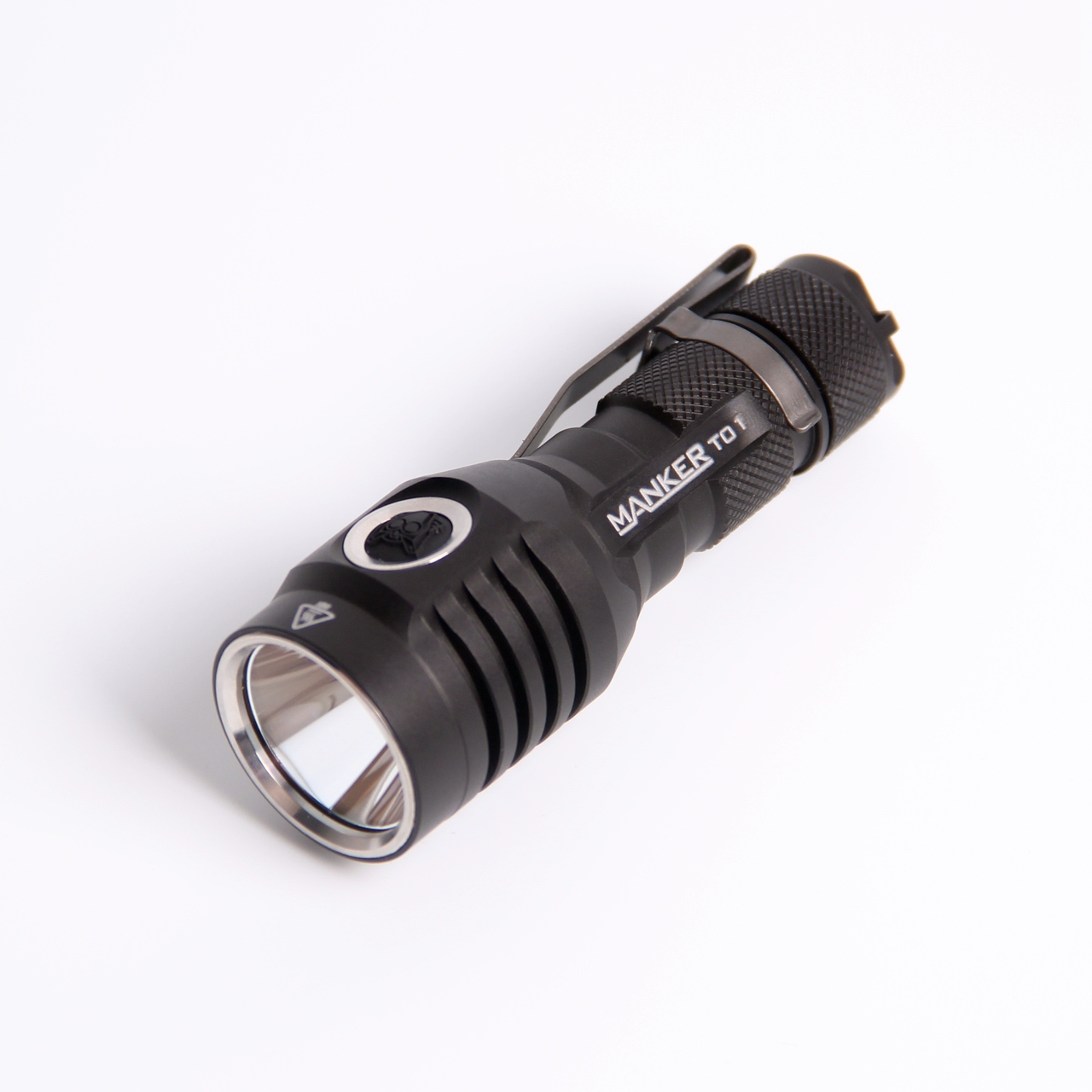 (送14500電池*1)Manker T01 二代 900流明 XP-L HI 中白光 AA電池 小巧手電筒