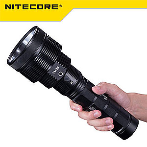 Nitecore TM38 射程 1400米 高亮遠射手電筒 搜索 1800流明 Nitecore TM38 射程 1400米 高亮遠射手電筒 搜索 1800流明