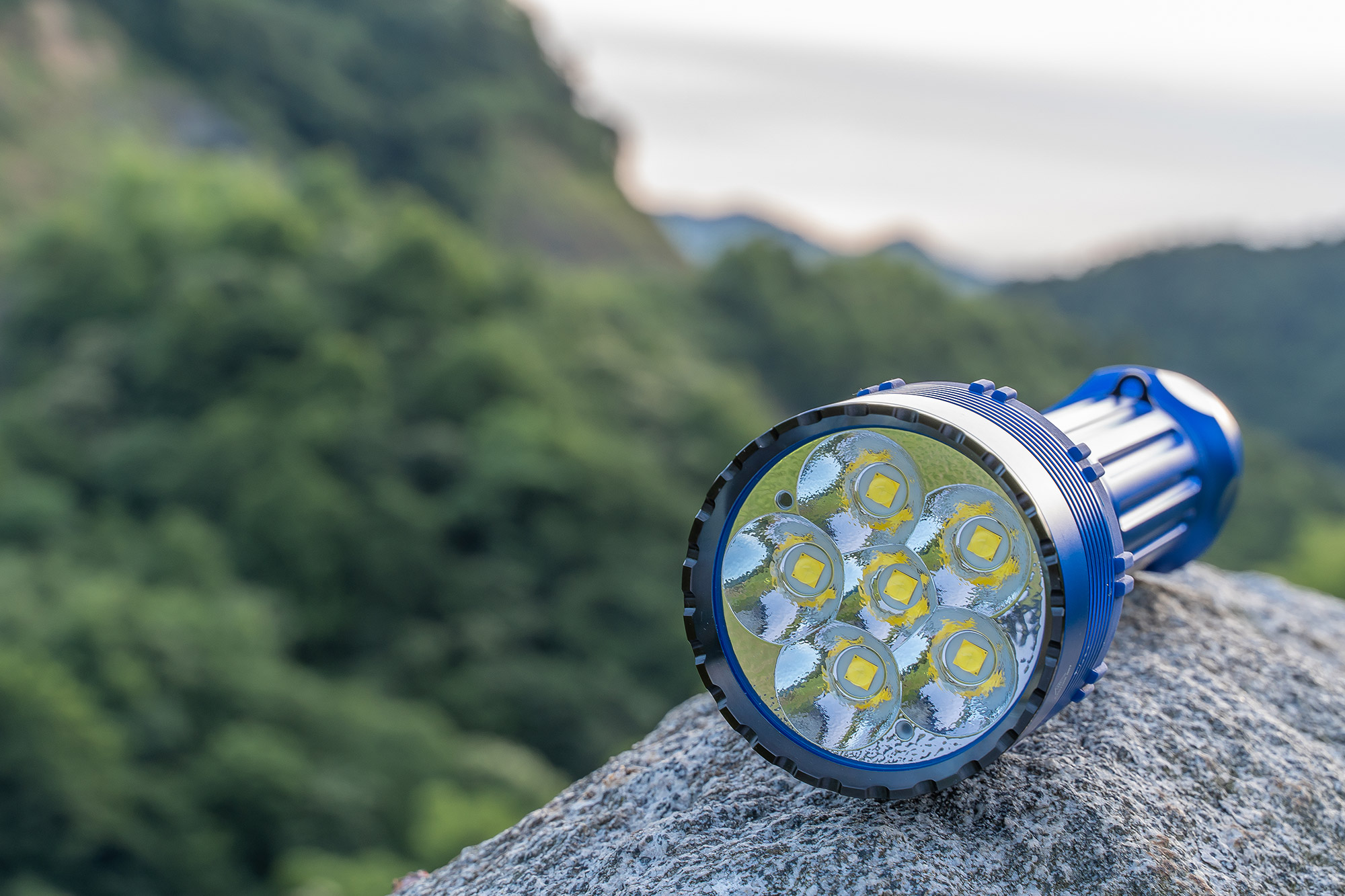 限量藍  Olight X9R 掠奪者 25000流明 630米 XHP70.2x6 強光遠射手電筒 防水 登山搜索 戶外救援 