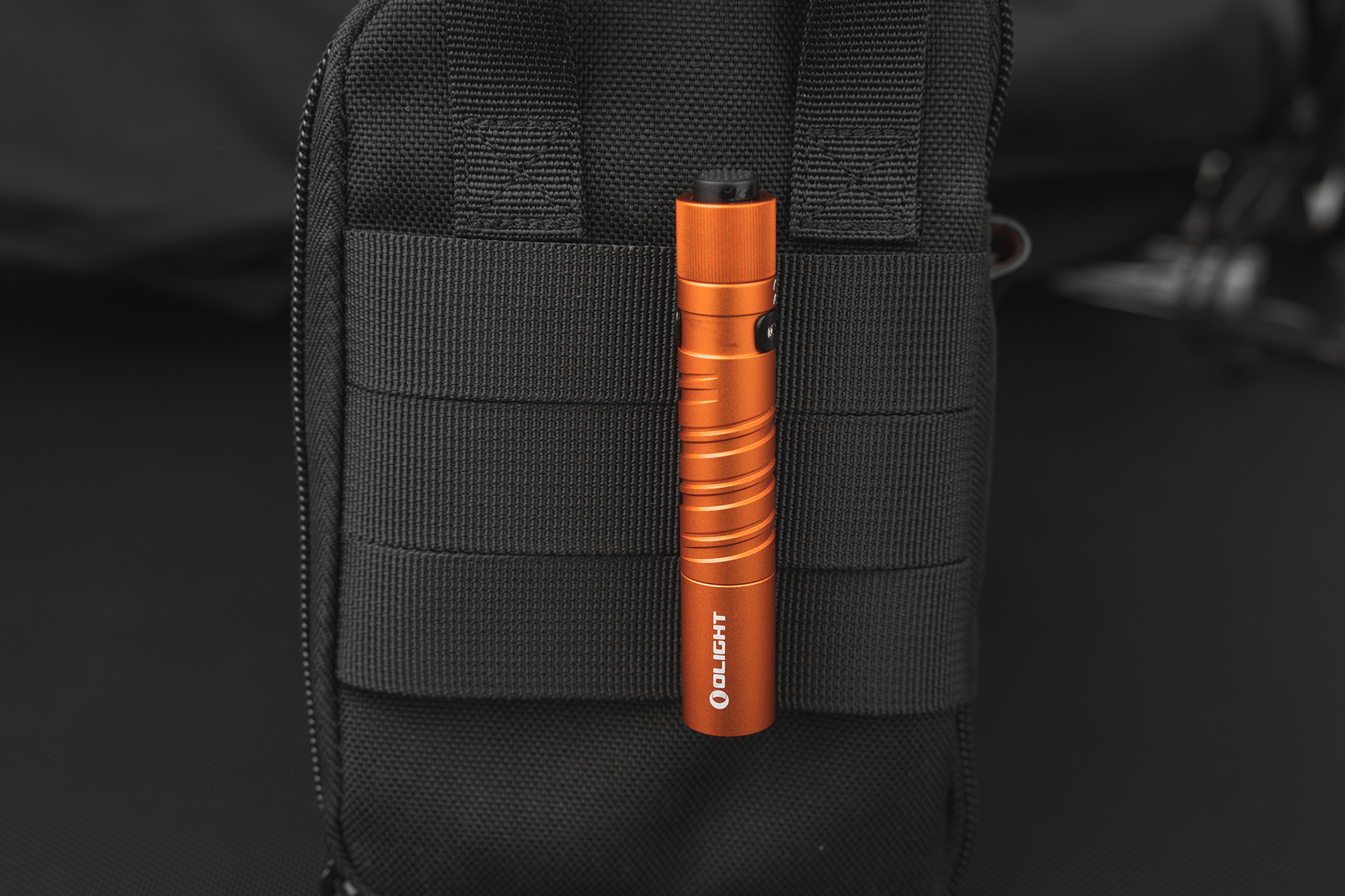 Olight i3T 限量橘色 180流明 EDC 雙向背夾 帽沿燈 手電筒 保固五年 AAA電池 停電照明