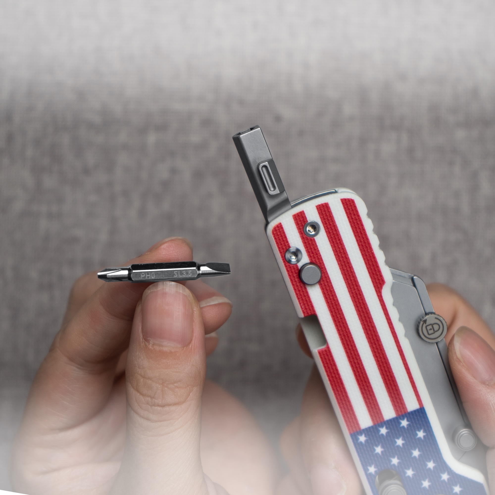 OKNIFE Otacle U1 Pro多功能工具摺疊美工刀 帶摺疊螺絲刀 安全導軌鎖定 口袋夾 求生救災 快速更換刀片