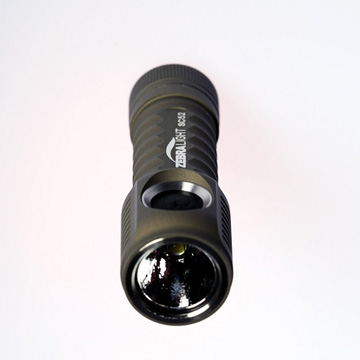 ZebraLight SC52w L2 手電 1AA 280流明 中白